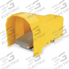 ARO Manual Air Control Valve: MaxAir, Four-Way / Two-Position, Foot Pedal, Gray, Detent, 5 Ports (MPN M212TM). Key specifications — attr1092903: Gray; attr1086905: Detent; attr1086907: MaxAir; attr1086914: Normally Open; attr1086904: Manual Air Control Valve; attr1086871: M212TM.