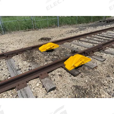 ALDON Rail Track Rerailer: Rerailer, Freight Car - Derailers & Rerailers