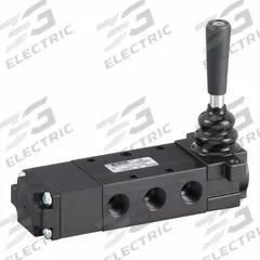PARKER Manual Air Control Valve: DirectAir 4, Four-Way / Three-Position, Lever, 1/4 in Female NPT (MPN 521811000). Key specifications — attr1084737: Aluminum; attr1084764: Manual Air Control Valve; attr1084778: Spool; attr1084767: DirectAir 4; attr1084731: 521811000; attr1084739: PARKER; attr1084765: Spring Return; attr1084768: DirectAir 4.