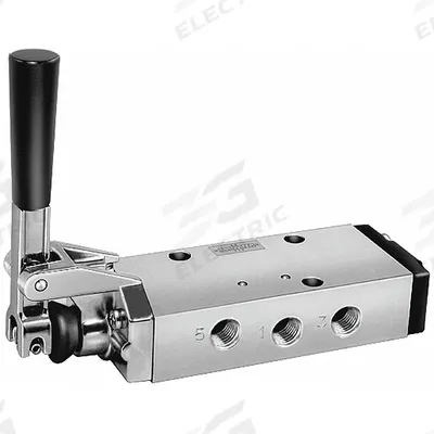 Parker Manual Air Control Valve: 42, Four-Way / Two-Position, Lever, 3/8 in Female NPT - Parker 42 Series Manual Air Control Valves