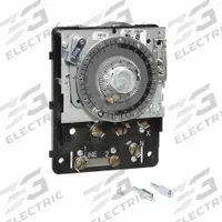 PARAGON Defrost Control Timer: Mechanical, 110 min Max Cycle Time, SPDT-NO/NC, 208/240V AC (MPN 8145-20M). Key specifications — Brand: PARAGON.