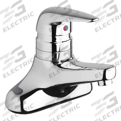 CHICAGO FAUCETS Low Arc Bathroom Faucet: 420, Cast Brass, Polished Chrome Finish - Centerset Handle Bathroom Faucets