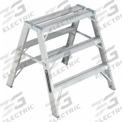 LOUISVILLE LADDER Step Stool: 3 Steps, 3.1 ft Overall Ht, 300 lb Load Cap, Aluminum (MPN L-2032-03). Key specifications — Brand: LOUISVILLE LADDER; Color: Silver.