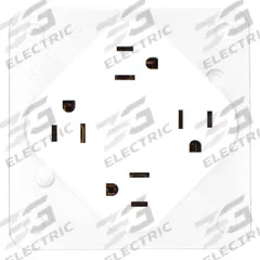 HUBBELL Receptacle: Quad, 5-15, White, 125V AC, 15 A, 2 Pole / 3 Wire (MPN HBL415W)