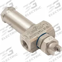 EXAIR Atomizing Spray Nozzle: Pressure, 1 scfm, Wide Angle Flat, 1/4 in FNPT, FNPT (MPN EB2020SS). Key specifications — Flow Rate: 1 scfm; Spray Pattern @ 15 In.: Wide Angle Flat; Material: Stainless Steel; Mix Type: External; Brand: EXAIR.