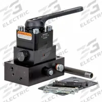 ENERPAC Control Valve: 4.5 gpm Max Flow Rate, Three Positions, 1/4 in NPT x 1/4 in NPT x 1/4 in NPT (MPN VM33L). Key specifications — attr1018270: Load Holding; attr1018253: ENERPAC; attr1018249: VM33L; attr1018300: Manual; attr1018289: VM; attr1416406: 1/4" NPT.