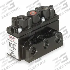 ARO Pilot Air Control Valve: Alpha Series, Four-Way / Two-Position, 5 Ports, 3/8 in Female NPT Pilot (MPN A213PD). Key specifications — attr1086823: A213PD; attr1086857: Pilot Return; attr1086869: Spool; attr1086865: Normally Open.