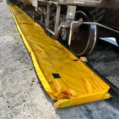 ENPAC Pellet Deflector: Pellet Deflector, 60 ft x 56 in x 4 in, 698 gal Spill Capacity - Railroad Track Berms
