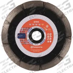 HUSQVARNA Diamond Saw Blade: Block/Brick/Masonry/Mortar, 5 in Blade Dia., 5/8 in_7/8 in Arbor Size (MPN DTR5 TP 5). Key specifications — attr1097734: Wet/Dry; attr1097738: Angle Grinder; attr1097751: HUSQVARNA.