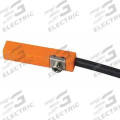 IFM T-Slot Pneumatic Cylinder Position Sensor: MR0101, REED, 5-50V AC/5-60V DC, 2 Wires, 100 mA Max. Key specifications — attr947381: REED; attr947365: MR0101; attr947378: 100 mA Max; attr947379: 5-60V DC.