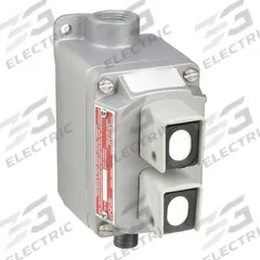 Control Station: 1 Gang, (2) Push Buttons, 2NO/2NC, Start/Stop, 0 Pilot Lights, 3/4 in, Dead-End Hub (MPN EFDB175-U2). Key specifications — Legend: Start/Stop; Action: Momentary/Momentary; Contact Form: 2NO/2NC; Brand: APPLETON ELECTRIC; Operator Configuration Type: (2) Push Buttons.