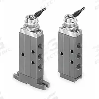 PARKER Manual Air Control Valve: DirectAir 2, Four-Way / Two-Position, Toggle, 1/8 in Female NPT (MPN 410811000). Key specifications — attr1084737: Aluminum; attr1084764: Manual Air Control Valve; attr1084778: Spool; attr1084767: DirectAir 2; attr1084731: 410811000; attr1084739: PARKER; attr1084765: Spring Return; attr1084768: DirectAir 2.