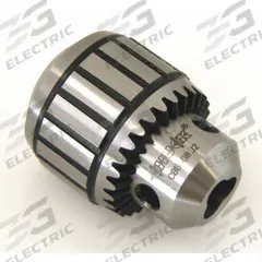 LLAMBRICH Drill Chuck: JT3, 1/16 in to 5/8 in Capacity, K4 Key, Ball Bearing (MPN CBB-16 J3). Key specifications — attr1030288: LLAMBRICH USA; attr1030284: CBB-16 J3.