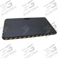 CONDOR Kneeling Pad: 16 in x 28 in, 1 in Thick, Cutout Handle (MPN 22EN47). Key specifications — Material: Rubber; Brand: CONDOR; Color: Black; Manufacturer Part Number: 22EN47; Handle Type: Cutout Handle.