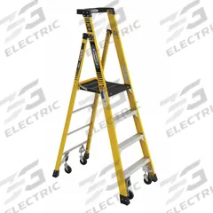 WERNER Podium Stepladder: 6 ft Ladder Size, Fiberglass, 375 lb Load Capacity, 35 lb Wt (MPN PD7304-4C). Key specifications — Brand: WERNER; Included Features: Casters.