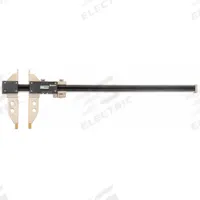 STARRETT Long Range Digital Caliper: 0 in to 24 in /0 mm to 600 mm, Inch/Metric, Inside/Outside (MPN B5000BZ-24/600). Key specifications — attr1185476: STARRETT; attr1185435: Outside; attr1185475: Not Rated; attr1185429: +/- 0.05 mm; attr1185430: 0.0005 in/0.01 mm; attr1220488: Not Included.