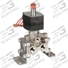 REDHAT Solenoid Valve: 3-Way, Normally Closed, 3/8 in Pipe Size, 24V DC, Explosion Proof/Watertight (MPN EVX8316G382MB17596). Key specifications — Pipe Size: 3/8 in; Voltage: 24V DC; Brand: REDHAT; Coil Enclosure: Watertight.