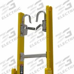 WERNER Extension Ladder: 20 ft Ladder Size, Fiberglass, 375 lb Load Capacity, 70 lb Wt, 2 Sections (MPN D7120-2CL). Key specifications — Color: Yellow; Brand: WERNER; Included Features: Bubble Level; Removable Fly: Removable.