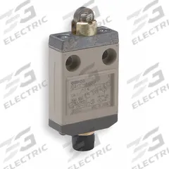 OMRON Roller Plunger Limit Switch: Roller Plunger, Metallic, Momentary, D4CC (MPN D4CC1002). Key specifications — attr1019632: OMRON; attr1019639: 4-Pin M12 Connector; attr1019655: Stainless Steel; attr1023447: D4CC.