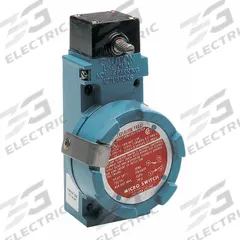 HONEYWELL Explosion Proof Limit Switch: Roller Lever, Metallic, Maintained, BX2, Screw Terminals (MPN BXN4L). Key specifications — Brand: HONEYWELL; Manufacturer Part Number: BXN4L; Action: Maintained; Actuator Style: Rotary Lever; Differential Travel: 40°; Overtravel: 20°; Pretravel: 65°; Series: BX2.