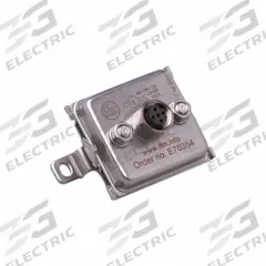 IFM Flat Cable IDC Connector: AS-i or AUX Flat Cable to M12, T-Style, 4 A Current Rating, IP68/IP69K (MPN E70354). Key specifications — Connector Style: T-Style; IP Rating: IP69K; Convert From: AS-i or AUX Flat Cable; Convert To: M12; Brand: IFM.