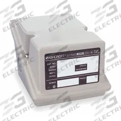 ASHCROFT Pressure Switch: 10 psi – 100 psi, LP Series, 4 Pressure Connection Ports, 4X Enclosure (MPN LPAN4HV25XCYLM100). Key specifications — attr664141: ASHCROFT; attr1023632: 1/4" FNPT.