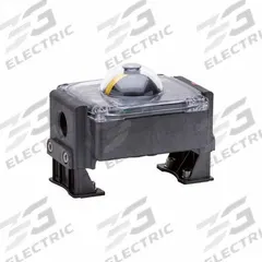 BONOMI Limit Switch: SPDT, 5 A @ 100-240 V AC, 3 A @ 24 V (MPN 3900000171). Key specifications — Manufacturer Part Number: 3900000171; DC Contact Rating: 3 A @ 24 V; Brand: BONOMI; Contact Form: SPDT; AC Contact Rating: 5 A @ 100-240 V AC; NEMA Enclosure Rating: 4.