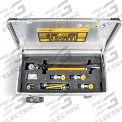 ENERPAC Cylinder and Pump Set: 5 ton Cylinder Nominal Capacity, 2.5 ton Capacity with Attachments (MPN SC05HTBW). Key specifications — attr96685: Mfr. No. HC7206C; attr98870: ENERPAC; attr96682: 1 to 5 in; attr96683: Mfr. No. RC53; attr96684: Mfr. No. P39; attr1160276: Hydraulic Cylinders and Hand Pump Wheeled Toolbox Set.