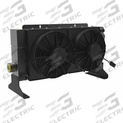 AKG Forced Air Oil Cooler: 45 hp Heat Removed, 80 gpm Max. Flow, 377 psi Max. Pressure, 12V DC (MPN D45-12-BP30). Key specifications — attr96059: SAE #20; attr96056: IP 68; attr96057: 12V DC; attr98919: AKG.