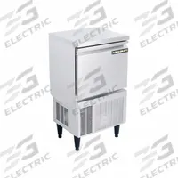 SCOTSMAN Ice Machine: Top Hat, 70 lb Ice per Day, Air Cooled, 36 3/4 in Ht, 19 3/4 in Wd, 17 in Dp (MPN KD-70). Key specifications — attr1277432: 115V; attr1280375: No.