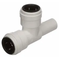 This polysulfone push-to-connect tee adapter has three 3/4 in OD ports for creating a three-way branch in tubing systems. It enables tool-free installation in fluid handling, instrumentation, and pneumatic applications