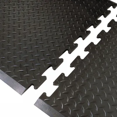Ubin Alas Anti-Lelah Saling Mengunci NOTRAX: Ubin Tengah Alas Anti-Lelah Saling Mengunci, 31 in x 36 in - NoTrax Diamond Top Interlock Interlocking Mat System