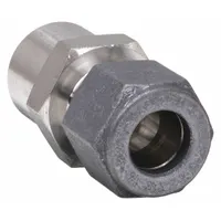 This PARKER single-ferrule stainless steel fitting from the Weld-lok series connects 1/2 in OD tubing to a butt-weld port. It is used in fluid and gas systems requiring a leak-tight, corrosion-resistant joint. Compatible with CPI™ fitting brands