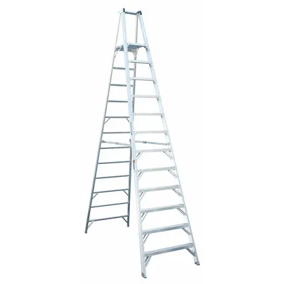 WERNER P412 Lightweight Aluminum Platform Stepladder - Lightweight Aluminum Platform Stepladders