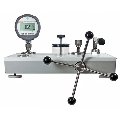 FLUKE P5510/15-2700G-6/C Pneumatic Comparison Test Pump Kit - Pneumatic Comparison Test Pumps