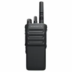 The MOTOROLA R7 is a UHF digital DMR business radio with 4 W transmit power, 64 channels, and no display. It operates on a Li-Ion battery and requires an FCC license. This single-unit radio is suited for two-way communication in commercial and industrial environments such as warehousing, manufacturing, security, and facility management.