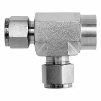 This stainless steel fitting features a Compression x FNPT x Compression configuration. It is part of the NS2606 series and is compatible with Parker CPI fitting brands. Clean and bagged for critical applications