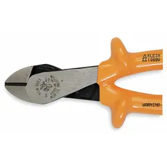 Standard-cut insulated diagonal-cutting pliers with angled oval jaw design. Jaw length 7/8 in, jaw width 1 1/4 in. Manual operation with insulated handles. Suitable for cutting hard wire in electrical and general maintenance applications.