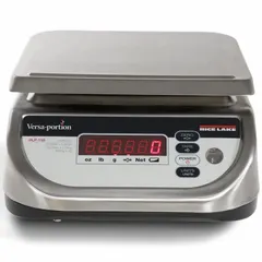 This food scale features a 9 3/8 in by 7 7/8 in weighing surface and readability of 2 g / 0.005 lb / 0.05 oz. Its IP68 rating enables use in washdown environments. Typical applications include commercial kitchens, food processing, and retail deli operations.