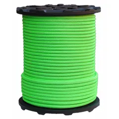 This static double-braid rope is designed for rigging and climbing applications where low stretch is required. With a 9/16-inch diameter and a working load limit of 4,300 lb, it is suited for industrial work positioning, rescue systems, and load handling. The green color aids visibility in various environments.
