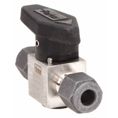 This Parker 2-way plug valve is constructed from 316 stainless steel for corrosion resistance. It has a 1/2 in pipe size and is used for on-off control of chemicals, gas, and oil media in industrial process lines.