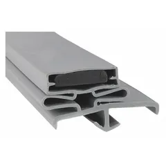 Replacement door gasket for BEVERAGE-AIR commercial refrigerators and freezers. Ensures proper sealing to maintain internal temperature and reduce energy consumption. Used in foodservice and hospitality settings.