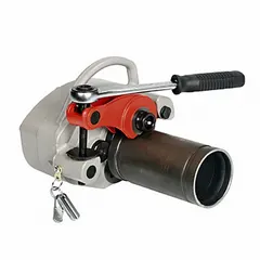 This manual roll groover prepares pipe ends for mechanical joining systems by forming grooves in 2 to 6 in DIN EN 10255 standard steel pipe. It is commonly used in fire protection, HVAC, and industrial piping applications where secure, leak-proof connections are required. No electrical power is needed for operation.