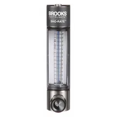This BROOKS flowmeter is a panel-mount, variable-area type with a scale display for measuring flow rates of air and water. It features a flow rate adjustment knob, Viton seals and O-rings, and a 1-inch FNPT connection. Designed for vertical mounting, it offers +/-5% accuracy and is suitable for process control, water treatment, and HVAC applications.