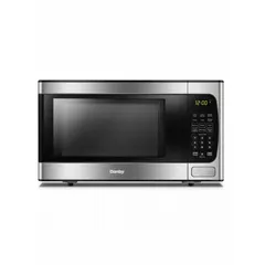 This 0.9 cu ft countertop microwave offers 900 W cooking power with convection cooking capability, enabling baking and roasting in addition to standard microwave functions. It features 10 power levels for precise control over reheating, defrosting, and cooking tasks. Suitable for use in break rooms, light foodservice operations, and general kitchen applications.