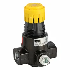 Parker 15 Series single-stage air regulator with zinc body. 1/4 in NPT ports, adjustable outlet pressure range 1 psig to 30 psig, maximum inlet pressure 300 psig. Knob adjustment for precise pressure control in pneumatic systems.