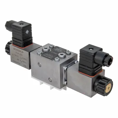 ENERPAC Solenoid Poppet Valve: 5 gpm Max Flow Rate, Three Positions, Oil, Four-Way Ways - Solenoid-Operated Directional Control Valves