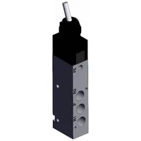 Shuttle Valve: VZM500 Series, Toggle Actuator, 5 Ports, 1/8 in BSPT, 0.7 MPa Op Pressure - Max (MPN VZM550-01-08)