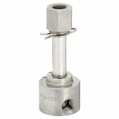 This 3-way/2-position normally open solenoid valve body has a 1/4 in pipe size. It features a stainless steel body and NBR seal, suitable for outdoor operating environments. Used to control the flow of air or compatible fluids in applications such as industrial automation and irrigation systems.