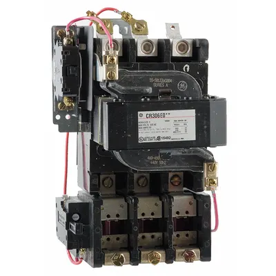GE Magnetic Motor Starter: Non-Reversing, 3 Poles, NEMA Size 4, 135 A - Non-Reversing Starters with Thermal Overloads
